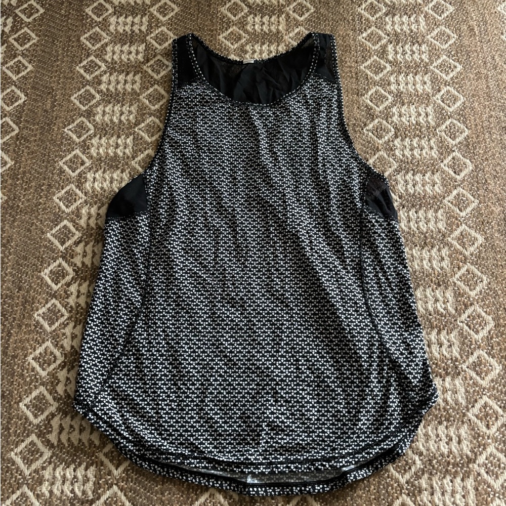Lululemon tank top